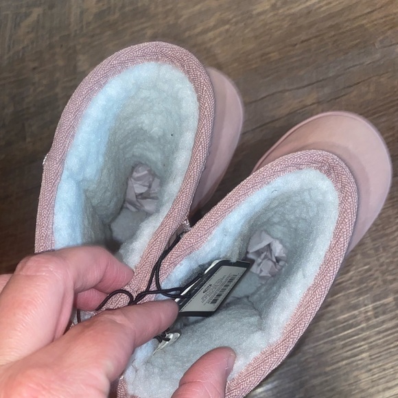 NWT Bebe girls glitter and rhinestone slip on cozy boots. Size 12 - Picture 5 of 10